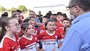 ÇAN SPOR KIZ FUTBOL TAKIMI HAYATA GEÇİYOR