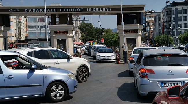 ÇANAKKALEDE YOĞUN BAYRAM TRAFİĞİ ..!