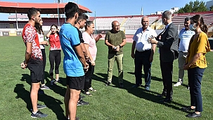BAŞKAN GÖKHAN GENÇ SPORCULARLA BİR ARAYA GELDİ