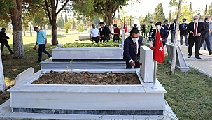 HASTANE BAYIRI ŞEHİTLİĞİNDE ANMA TÖRENİ DÜZENLENDİ