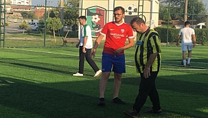 İYİ GENÇLERDEN 30 AĞUSTOS ZAFER BAYRAMI HALI SAHA TURNUVASI