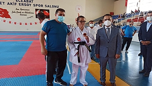 VALİ AKTAŞ, SPORCULARLA BİR ARAYA GELDİ