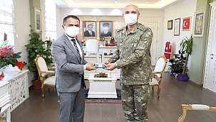 2. KOLORDU KOMUTANI TÜMGENERAL RASİM YALDIZ, VALİ AKTAŞ'I ZİYARET ETTİ