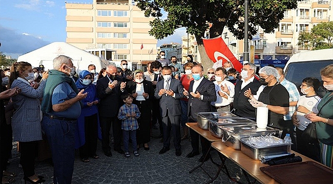 ANADOLU ŞEHİT AİLELERİ DERNEĞİ ÇANAKKALE ŞUBESİNDEN AŞURE İKRAMI
