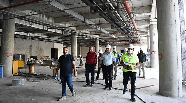 BAŞKAN GÖKHAN, YEŞİL YEREL YÖNETİM VE KÜLTÜR MERKEZİ'NDE İNCELEMELERDE BULUNDU