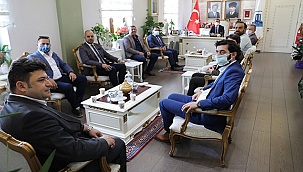 BİGA SANAYİCİLER VE İŞ ADAMLARI DERNEĞİ YENİ YÖNETİMİNDEN VALİ AKTAŞ'A ZİYARET