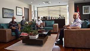 CAN ERENLER DERNEĞİ'NDEN BAŞKAN GÖKHAN'A ZİYARET