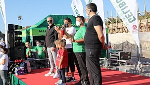 TARİHİ ALANDA ULUSLARARASI GELİBOLU MARATONU GERÇEKLEŞTİRİLDİ