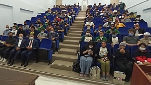 VALİ AKTAŞ, HATİP LİSESİ ÖĞRENCİLERİ İLE BİR ARAYA GELDİ