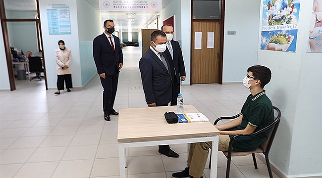 VALİ AKTAŞ OKUL ZİYARETLERİNİ SÜRDÜRÜYOR