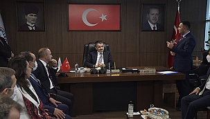 BAKAN PAKDEMİRLİ'DEN BİGA BELEDİYESİ'NE ZİYARET