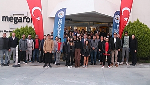 KEPEZ'DE TENİS RÜZGARI ESTİ