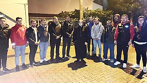 LAPSEKİ CAR TUNİNG EKİBİNDEN ÖRNEK DAVRANIŞ