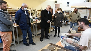 BAŞKAN GÖKHAN DEPAS SERAMİK ATÖLYESİNİ ZİYARET ETTİ