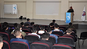 İŞKUR İL MÜDÜRÜ YAVUZ, ÖĞRENCİLERLE BİR ARAYA GELDİ