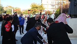 ULU ÖNDER ALTERNATİF TÖRENLE ANILDI