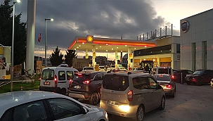 ZAM HABERLERİNİN ARDINDAN YİNE BENZİN KUYRUĞU!