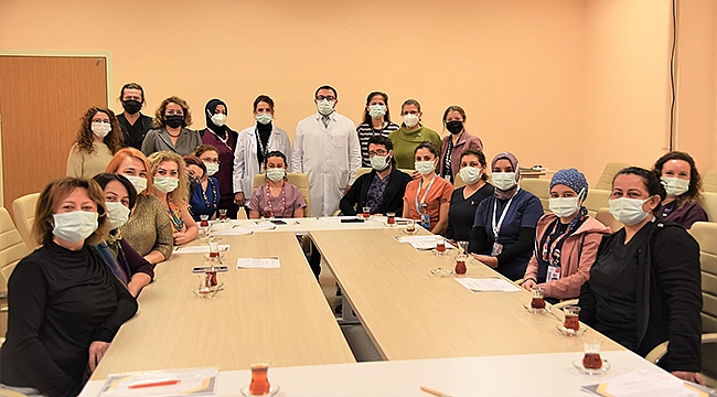 ACİL SERVİS HEMŞİRELERİ SERTİFİKALARINI ALDI