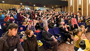 BİGA'DAKİ ÇOCUKLAR DOYASIYA EĞLENDİ