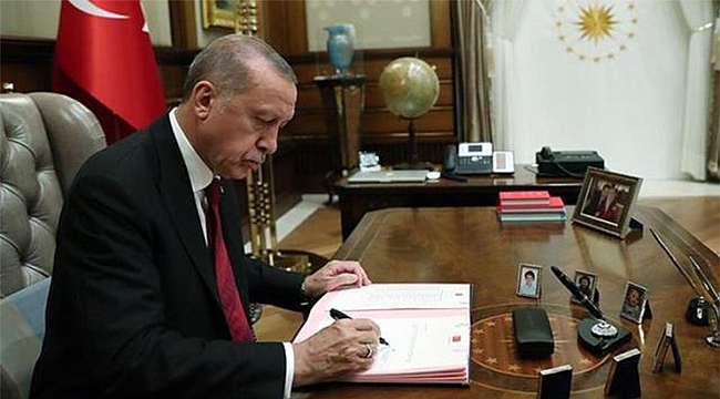 HAZİNE VE MALİYE BAKANLIĞI'NDA İKİ BAKAN YARDIMCISI GÖREVDEN ALINDI!
