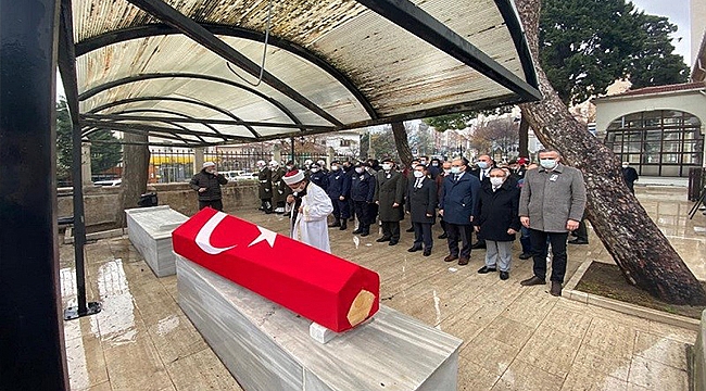 KIBRIS GAZİSİ DUALARLA SON YOLCULUĞUNA UĞURLANDI