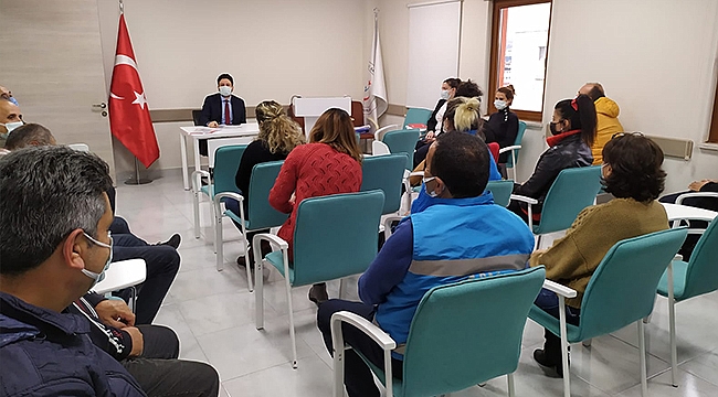 MÜDÜR BAŞTÜRK SAĞLIK EMEKÇİLERİ İLE BİR ARADA