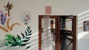 RESAM KAPUSUZ'UN RESMİ, ERCAN ADSIZ SALONU'NA ASILDI