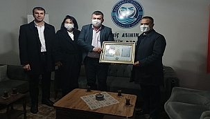 VALİ AKTAŞ, ASIMIN NESLİ GENÇLİK DERNEĞİNİ ZİYARET ETTİ