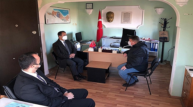 VALİ AKTAŞ, ÇINARLI KÖY MUHTARLIĞINI ZİYARET ETTİ