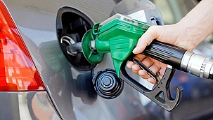 YILIN SON GÜNÜNDE BENZİNE 68 KURUŞ ZAM GELDİ!