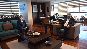 BAŞKAN GÖKHAN ÖZACAR'I MAKAMINDA AĞIRLADI