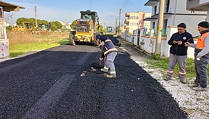 LAPSEKİ'YE 800 TON SICAK ASFALT DÖKÜLÜYOR