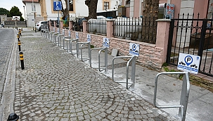 YALI CADDESİ'NDE MOTOSİKLET PARKI OLUŞTURULDU
