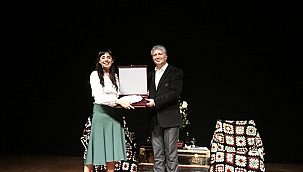 "BABA KIZ" ÇANAKKALE'DE SAHNELENDİ