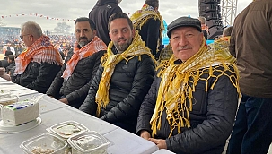 DEVE GÜREŞLERİNE KATILDI