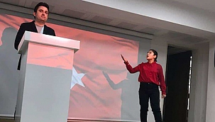 İSTİKLAL MARŞI'NI EN GÜZEL BİÇİMDE OKUMAK İÇİN YARIŞTILAR