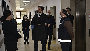 MÜDÜR BAŞTÜRK, SAĞLIK ÇALIŞANLARININ YANINDA