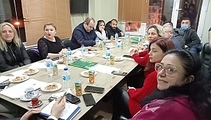 YEŞİM KARADAĞ GELECEK PARTİSİ İL YÖNETİM KURULU TOPLANTISINA KATILDI