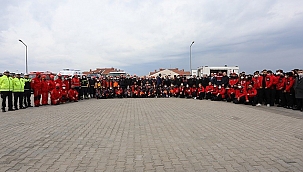 ÇANAKKALE'DE "DEPREM ANI VE TAHLİYE TATBİKATI" GERÇEKLEŞTİRİLDİ