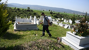MEZARLIKLAR RAMAZAN BAYRAMI ÖNCESİ TEMİZLENDİ