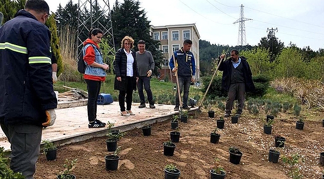 "SENİN DE 1 FİDANIN OLSUN" KAMPÜS AĞAÇLANDIRMA SEFERBERLİĞİ BAŞLADI