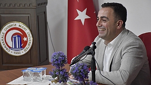 BAŞKAN ERDOĞAN, YEREL YÖNETİM TECRÜBELERİNİ ANLATTI