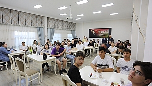 KASTAMONU'DAN GELEN ÖĞRENCİLER ÇANAKKALE'Yİ GEZDİLER