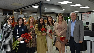 LAPSEKİ BELEDİYESİ'NDEN ANNELER GÜNÜ KONSERİ