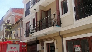 YEMEK YAPARKEN YANDI!