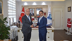 YÜKSEKÖĞRETİM KALİTE KURULU BAŞKANI VALİ AKTAŞ'I ZİYARET ETTİ