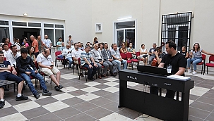 2. OTİZM VE MÜZİK YAZ OKULU KONSERİ DÜZENLENDİ