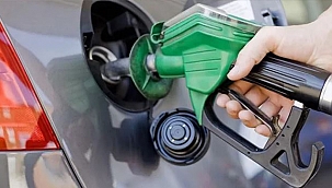 BENZİNE 1 LİRA 54 KURUŞ İNDİRİM, OTOGAZA İSE 30 KURUŞ ZAM GELDİ