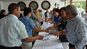 CHP'LİLER BAYRAMLAŞTI