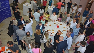 ÇOMÜ'DE KURUM İÇİ BAYRAMLAŞMA GERÇEKLEŞTİ